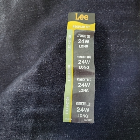 Lee Plus Size 24W Long Straight Leg Jeans NWT - Picture 8 of 9